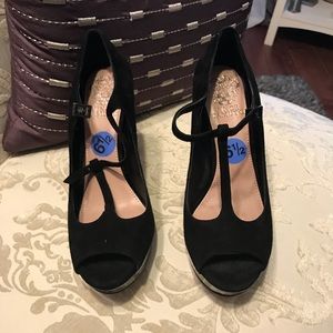 Vince Camuto Heels
